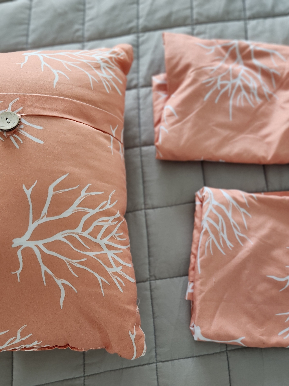 Peach Coral Tree-Print Pillowcase Set - Soft Coral Bedding
